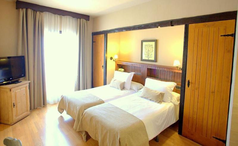 标准间, Kenia Nevada