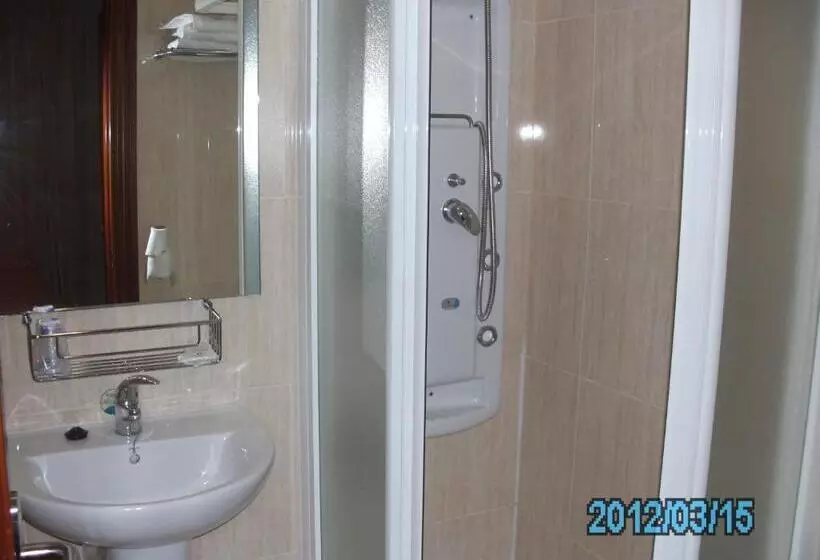 Chambre Triple Standard, La Duquesa