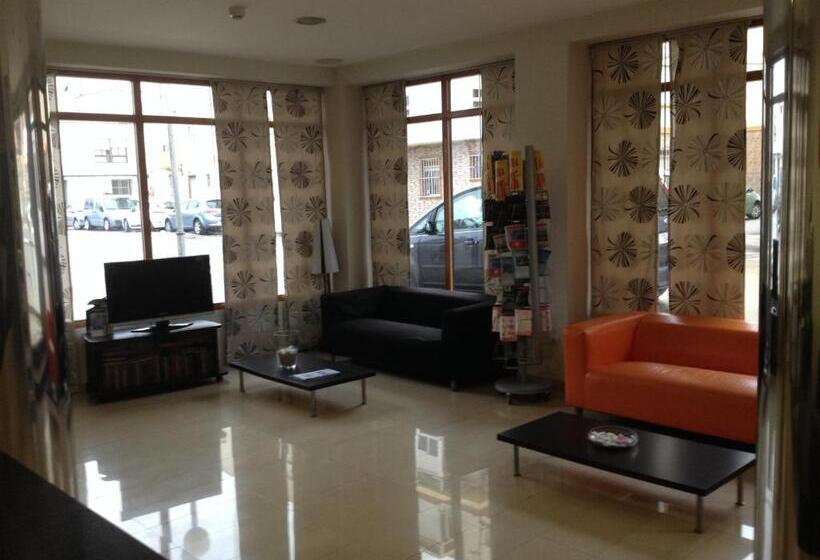 اتاق استاندارد یک نفره, La Mirada