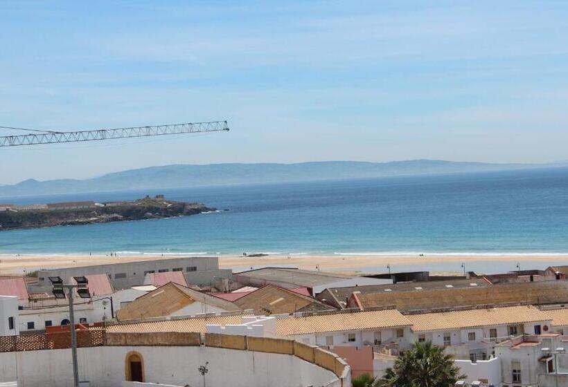 اتاق استاندارد, La Mirada