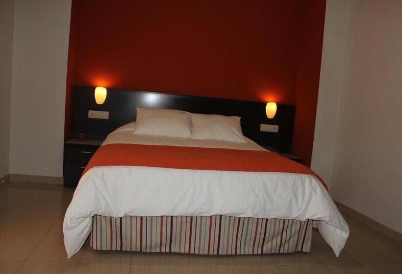 اتاق استاندارد, La Mirada