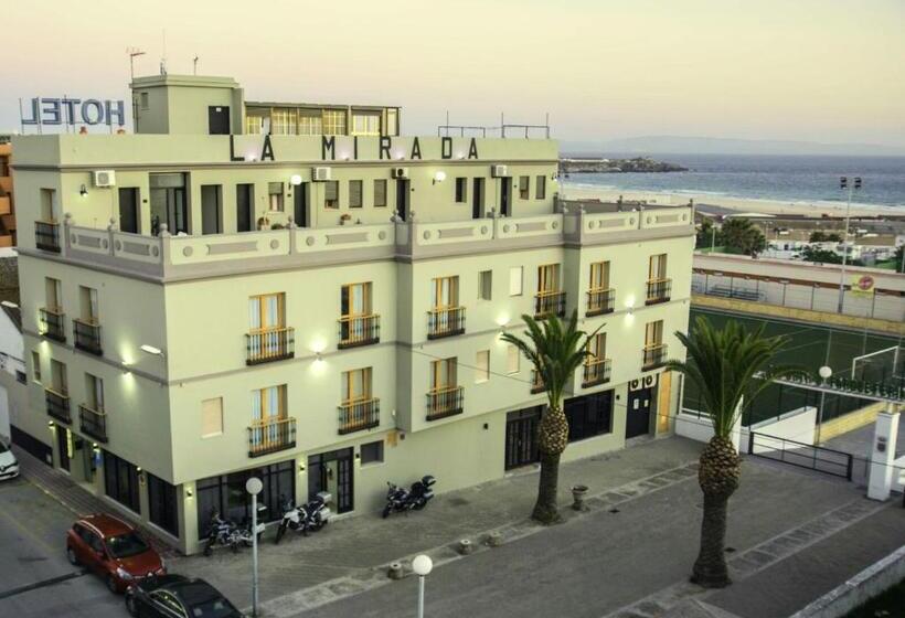 اتاق استاندارد, La Mirada