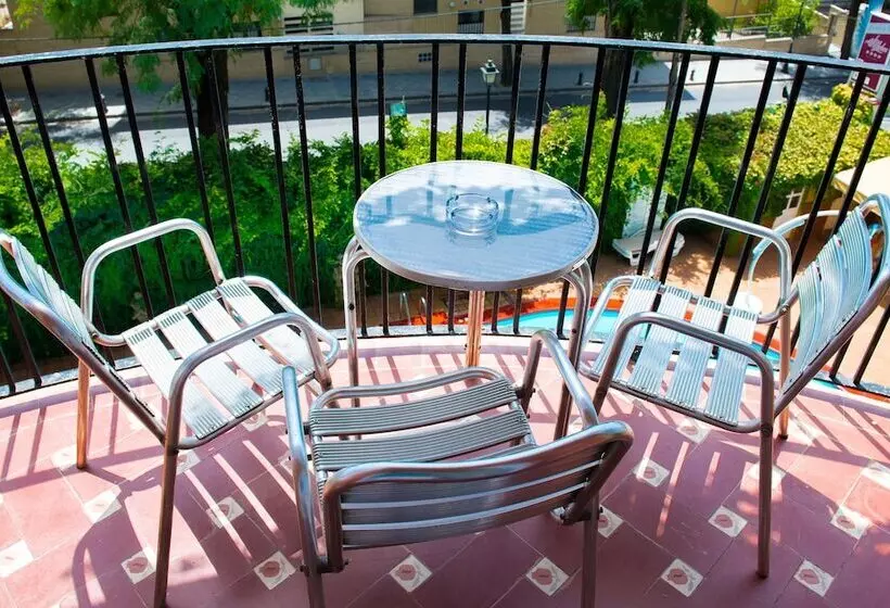 اتاق استاندارد با بالکن, Los Angeles Granada