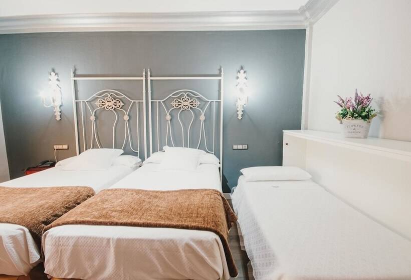 اتاق خانوادگی, Los Angeles Hotel & Spa