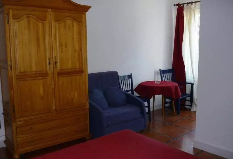 Chambre Standard Vue Montagne, Port Lligat