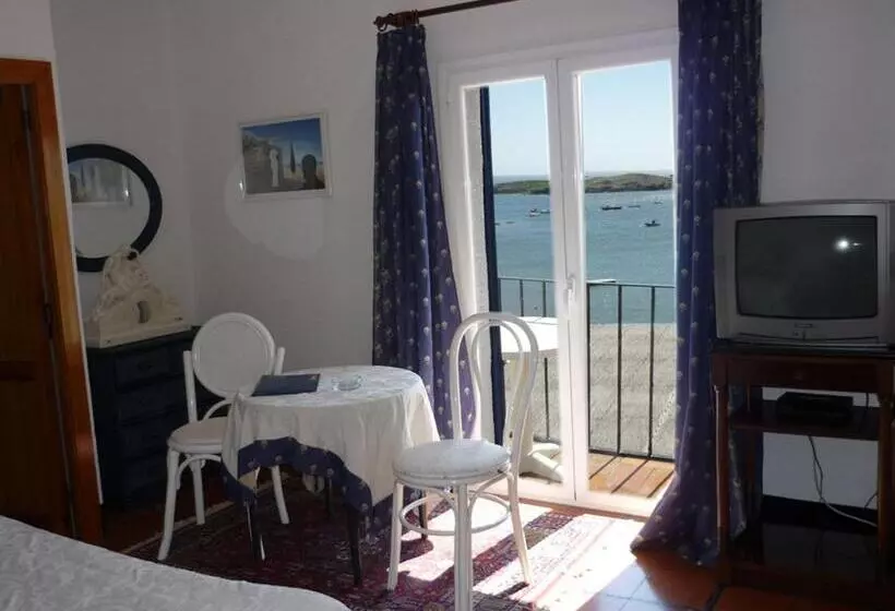 Chambre Supérieure Vue Mer, Port Lligat