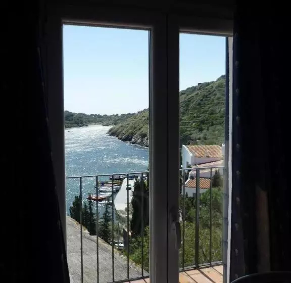 Chambre Supérieure Vue Mer, Port Lligat