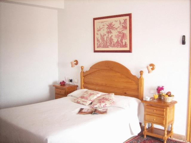 חדר סופריור צדדי נוף לים, Port Lligat