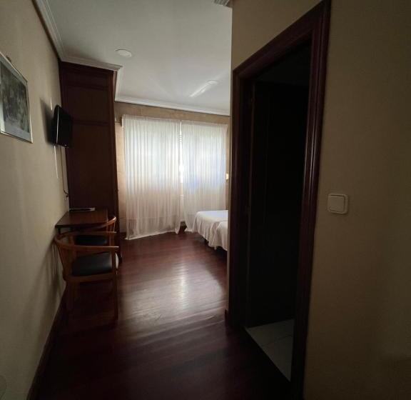 اتاق استاندارد, Ramona