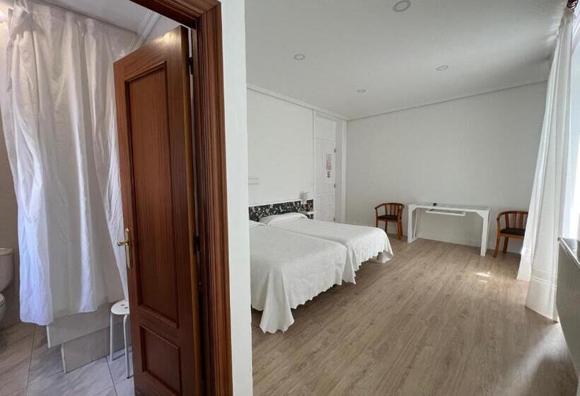 اتاق استاندارد, Ramona