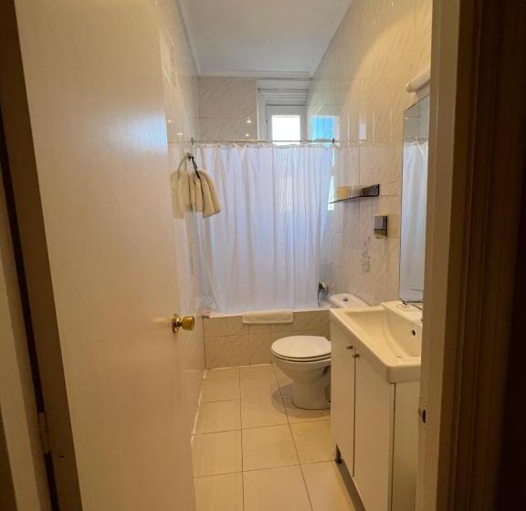 اتاق استاندارد, Ramona