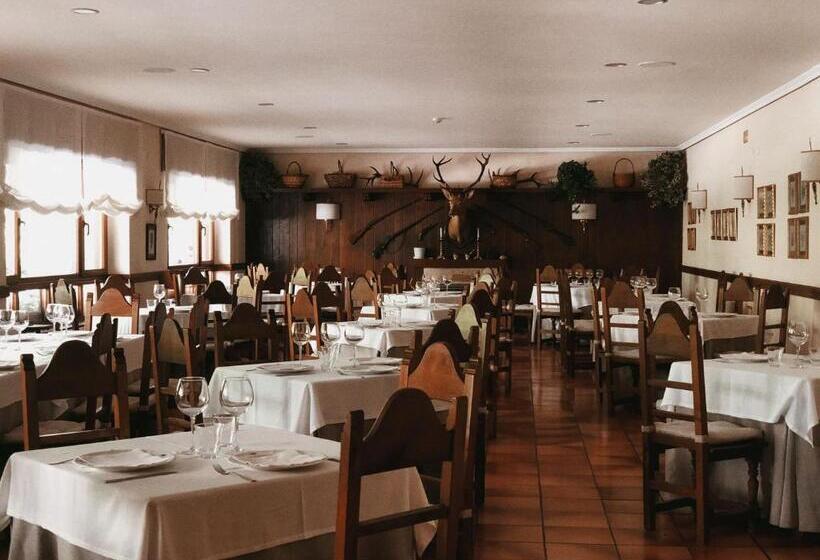 标准三人间, Rebeco