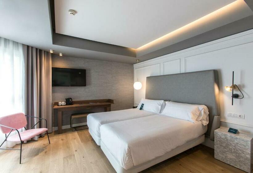 اتاق استاندارد با چشمانداز دریا, Riazor