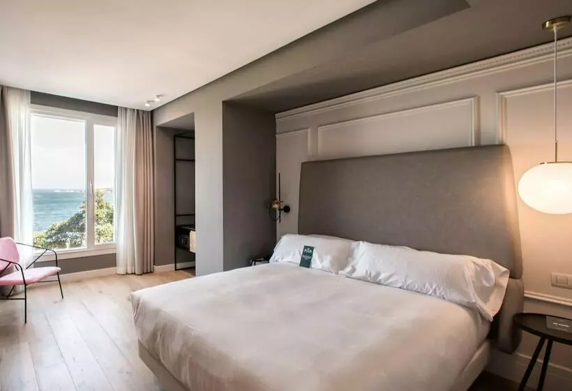 Standardzimmer mit Meerblick, Riazor