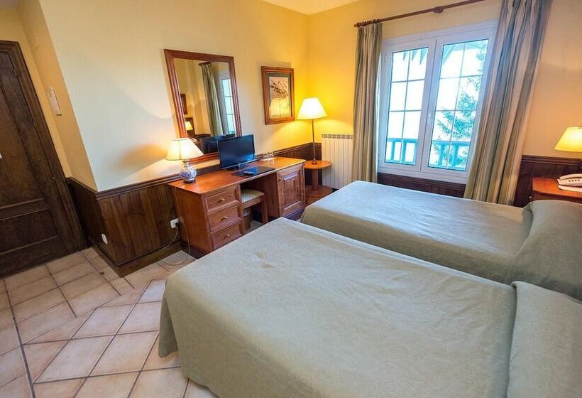 غرفة قياسية, The Mountains