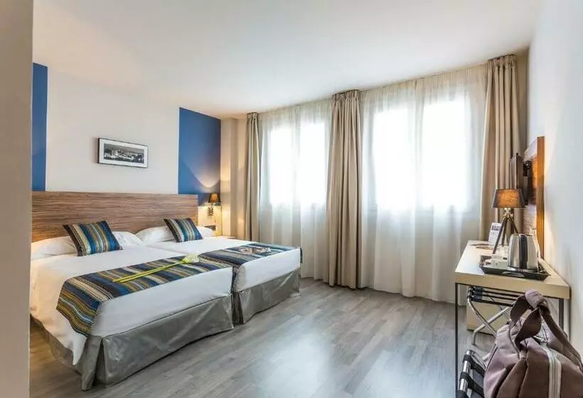 اتاق استاندارد سه نفره, DWO Urban Granada