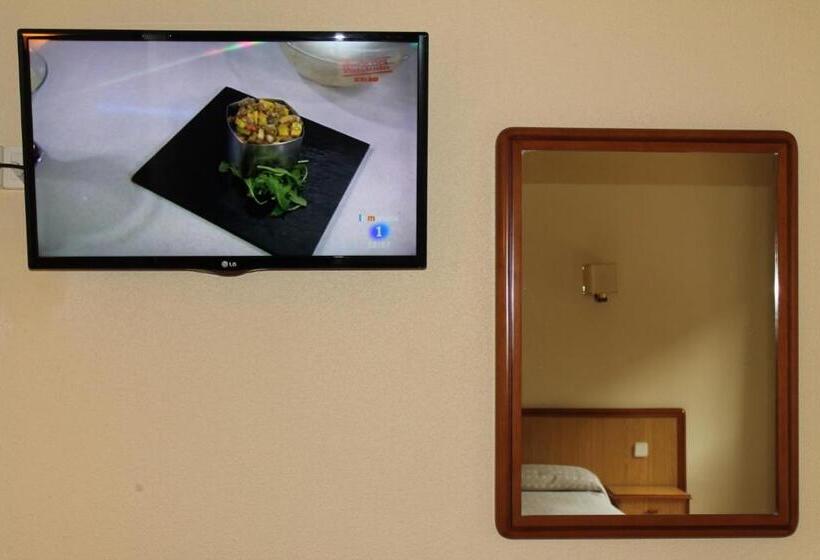 اتاق استاندارد یک نفره, Villa De Canfranc