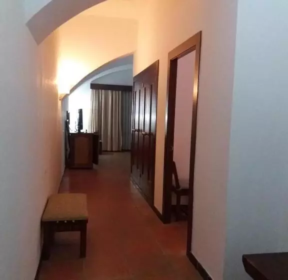 سوییت جونیور, Parador de Ceuta