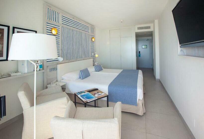 غرفة ديلوكس مطلّة علي البحر, Corallium Beach by Lopesan Hotels - Adults Only