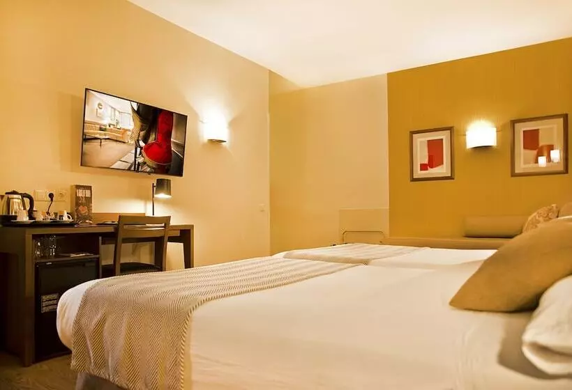 اتاق استاندارد سه نفره, Hospedium Hotel Los Condes
