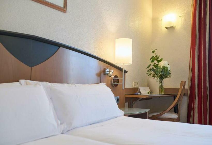 스탠다드 룸, Albret