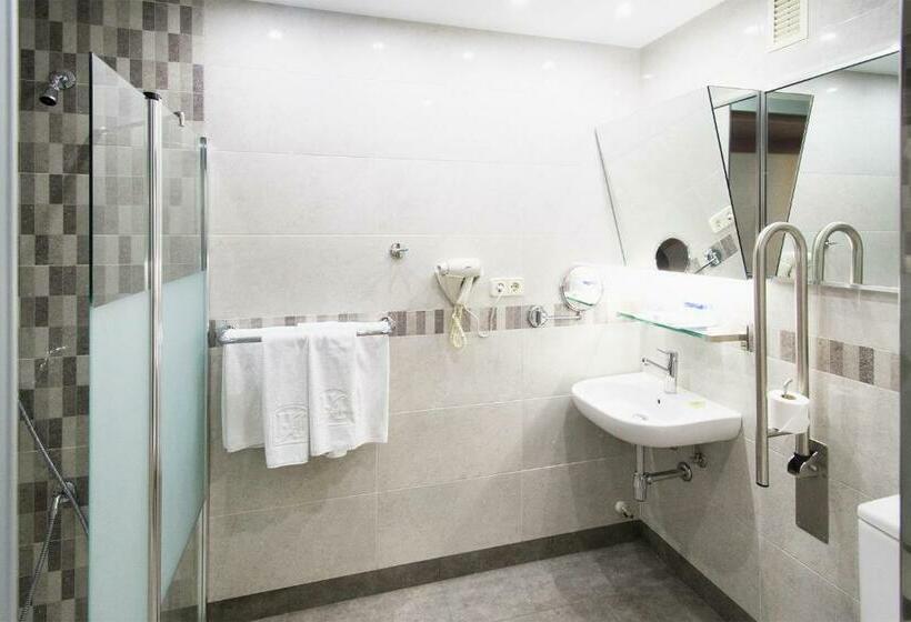 스탠다드 룸, Albret