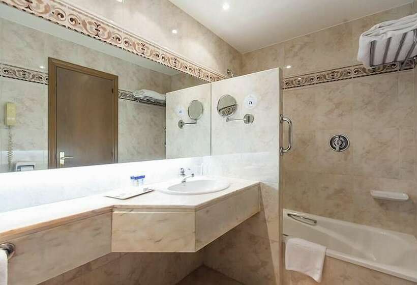 스탠다드 룸, Albret