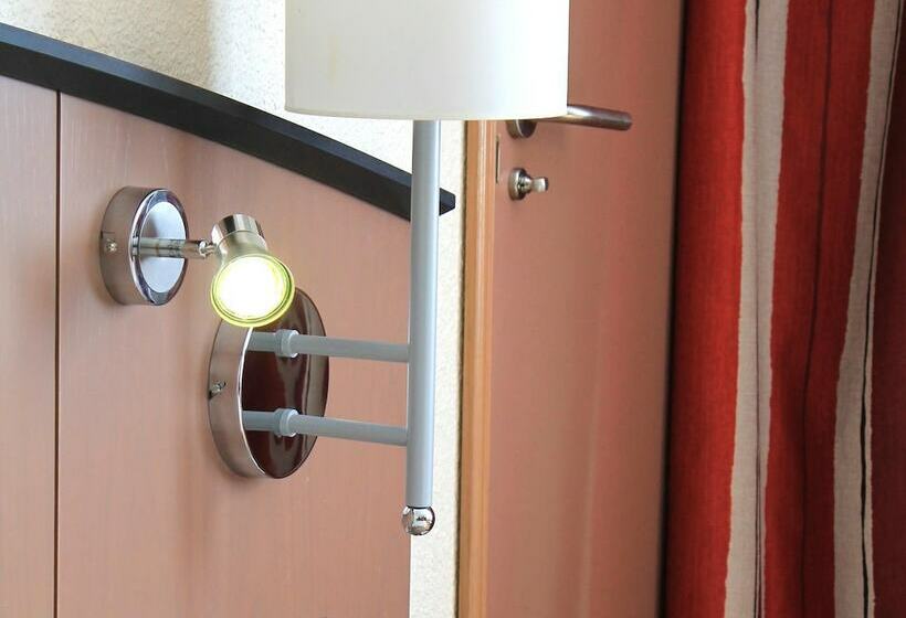 스탠다드 룸, Albret