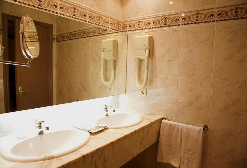 스탠다드 룸, Albret