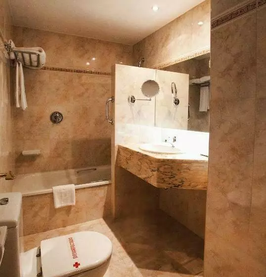 اتاق خانوادگی, Albret