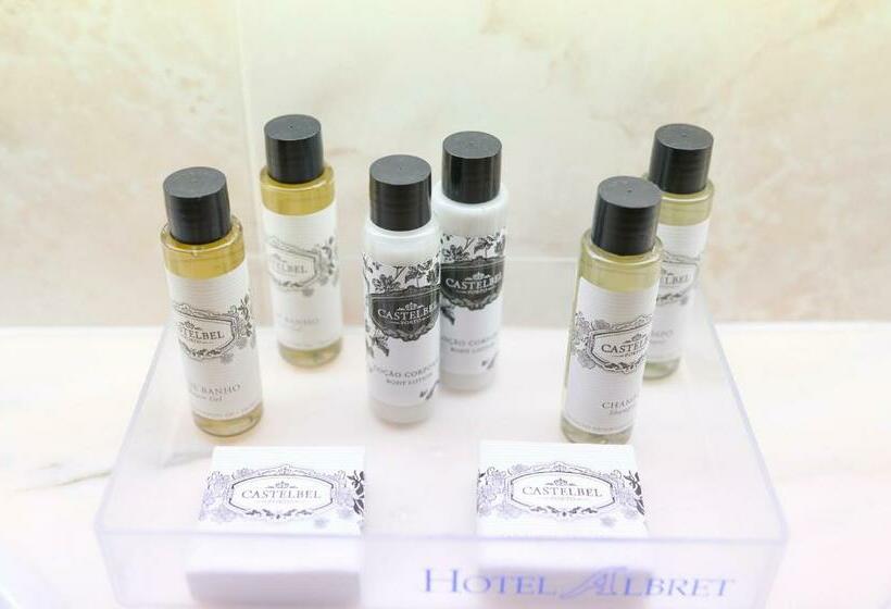 패밀리 룸, Albret