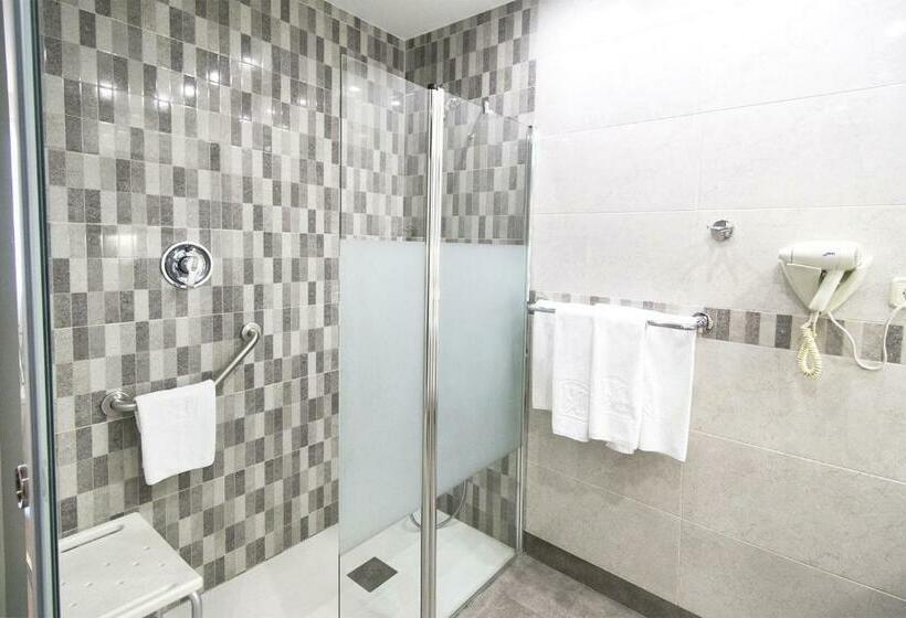 장애인을 위한 스탠다드 룸, Albret