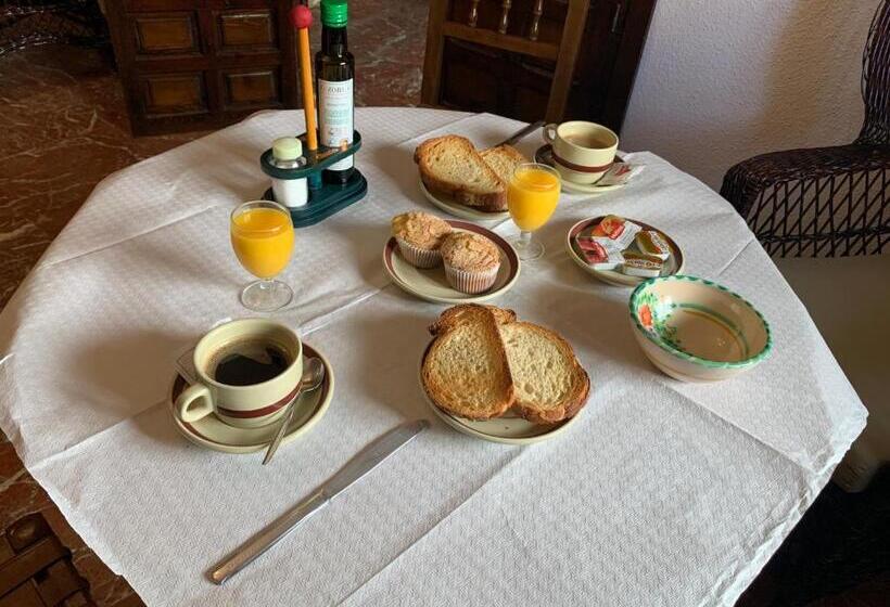 标准单人间, Andalucia