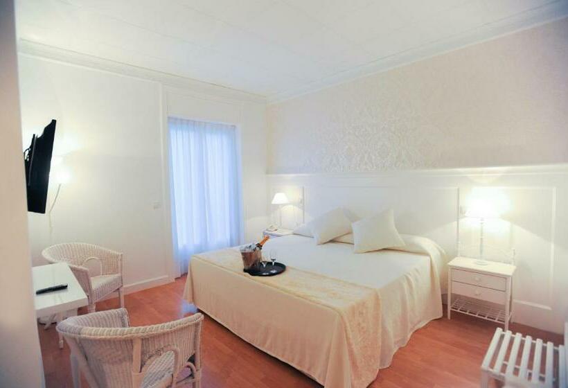 Номер Премиум, Balneario De Leana