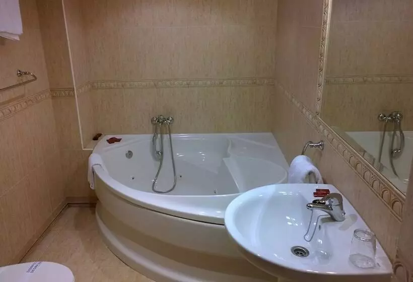 Standart Tek Kişilik Oda, Cemar