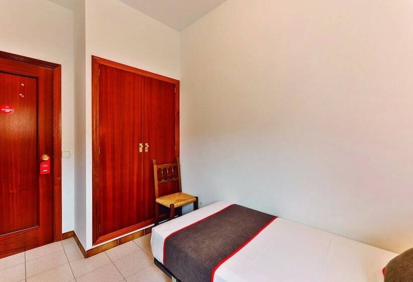 غرفة قياسية فردية, Del Esera