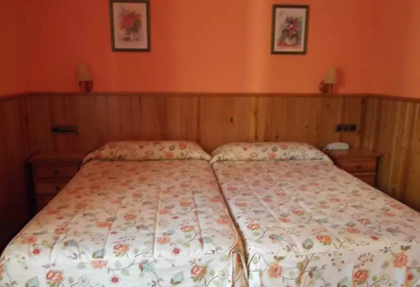 Standard Room, Escalar