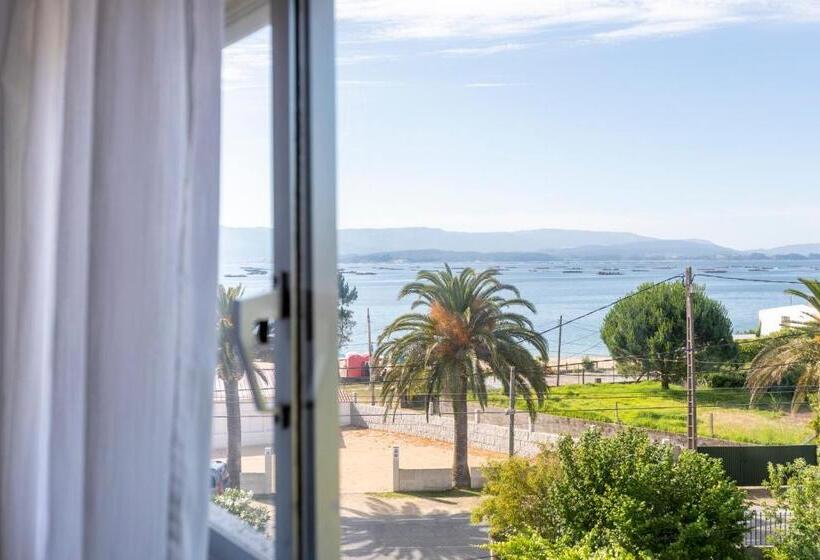 غرفة قياسية ثلاثية, Leal La Sirena