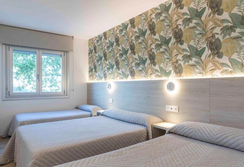 غرفة عائلية, Leal La Sirena