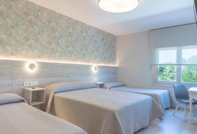 غرفة سوبيريور عائلية, Leal La Sirena