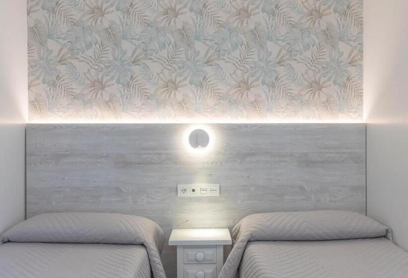 غرفة سوبيريور, Leal La Sirena