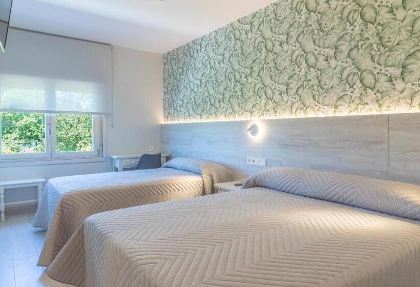 غرفة سوبيريور ثلاثية, Leal La Sirena