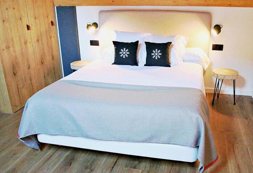 غرفة سوبيريور عائلية, Lo Paller