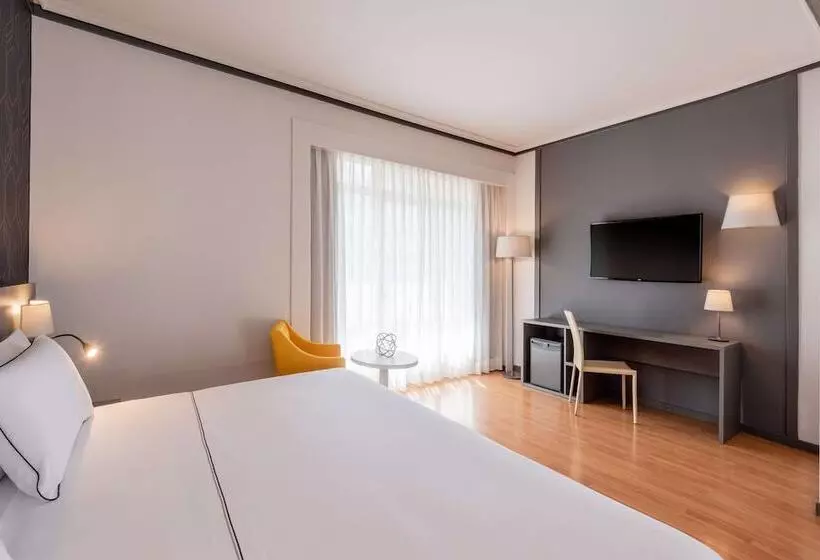 اتاق استاندارد با چشم‌انداز, Madrid Plaza De España, Affiliated By Meliá