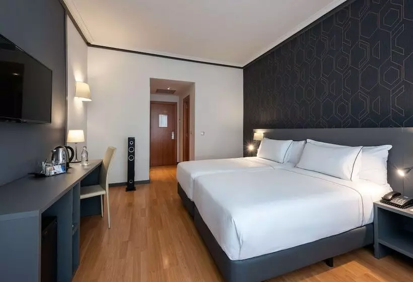 اتاق پرمیوم, Madrid Plaza De España, Affiliated By Meliá