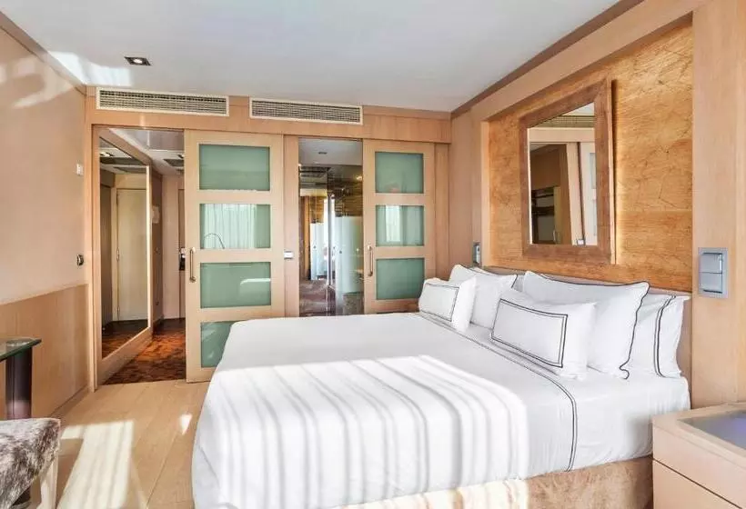 Premium Zimmer mit Aussicht, Melia Madrid Princesa