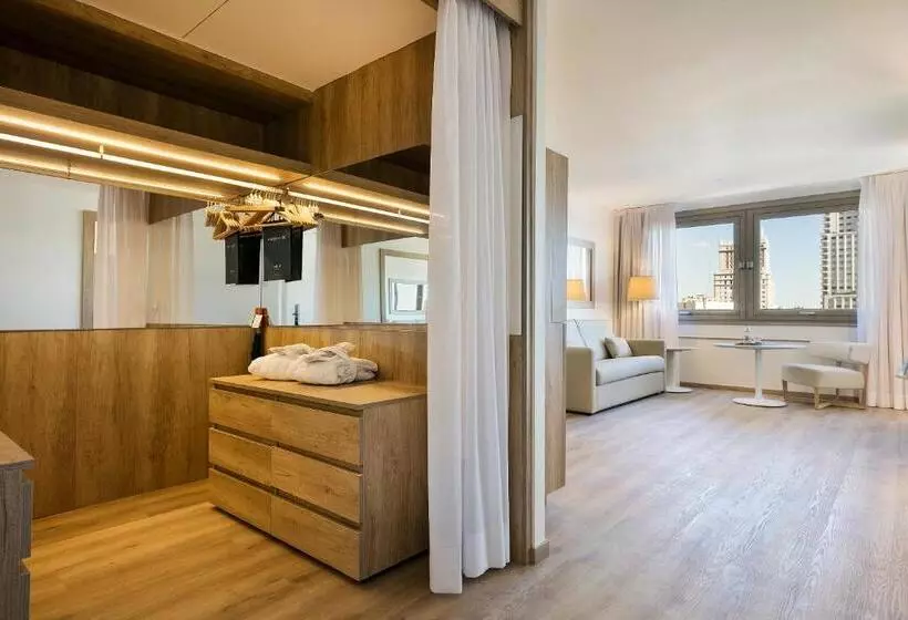 Junior Suite, Melia Madrid Princesa