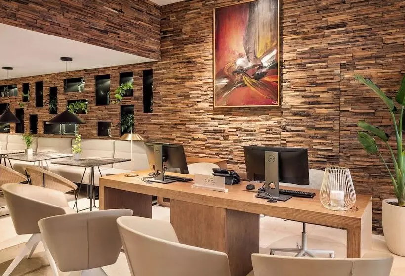 Junior Suite, Melia Madrid Princesa