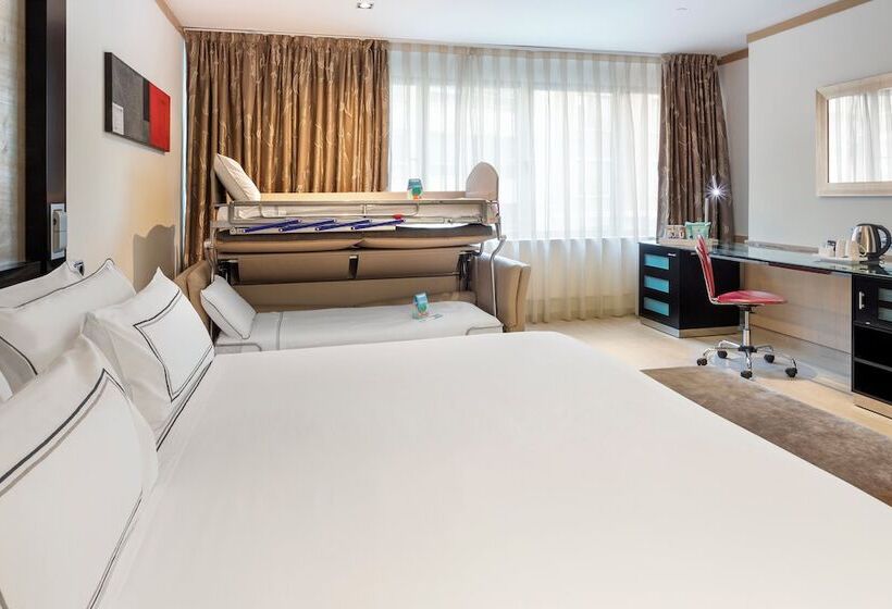 Familienzimmer, Melia Madrid Princesa