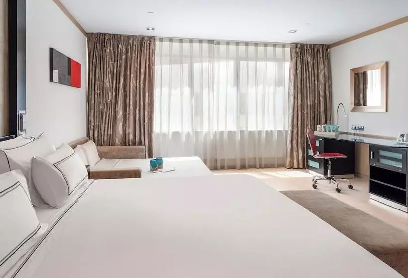 Familienzimmer, Melia Madrid Princesa